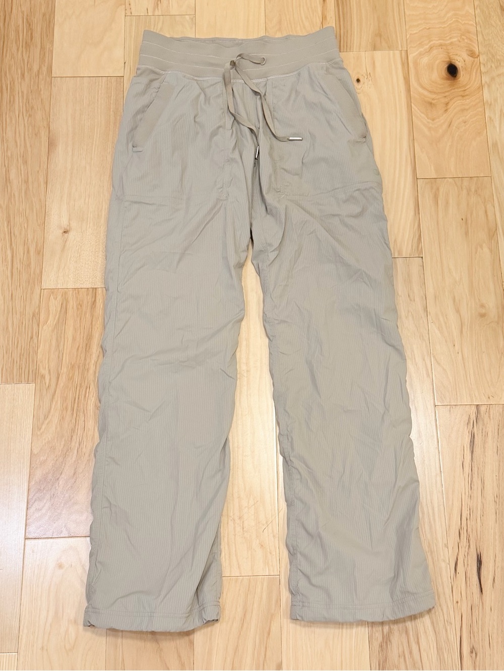 LIKE NEW Lululemon Women’s Dance Studio Mid-Rise Pant *Regular